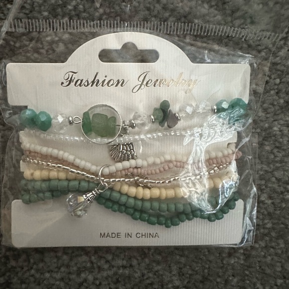 iYours 5 sets Bohemian Multilayer Tassel Bracelets - Picture 2 of 6